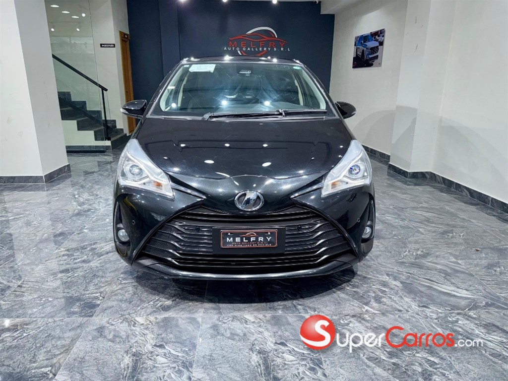 2020 Toyota VITZ — foto 2 / 12