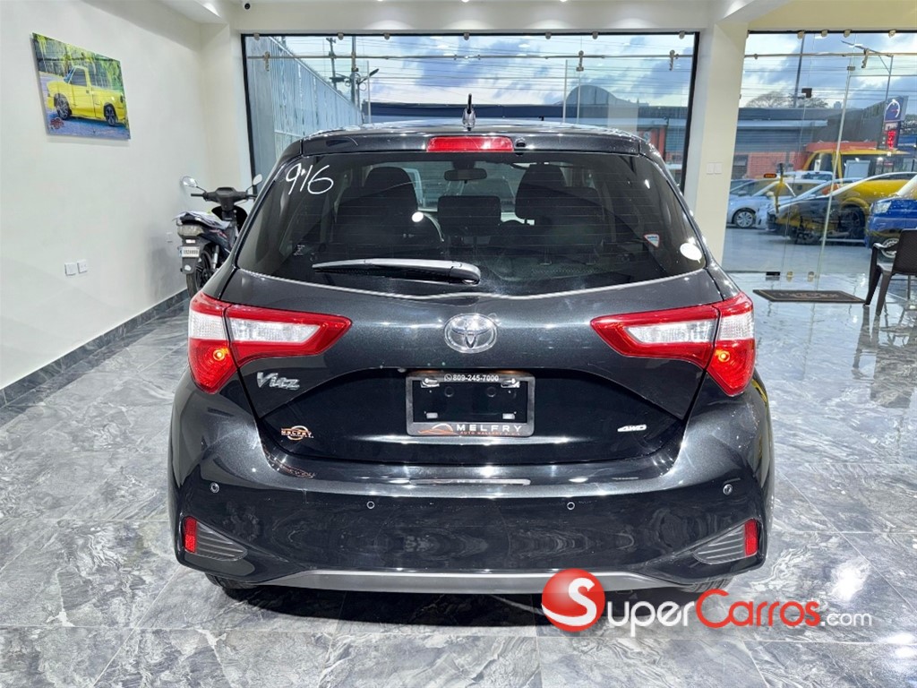 2020 Toyota VITZ — foto 5 / 12