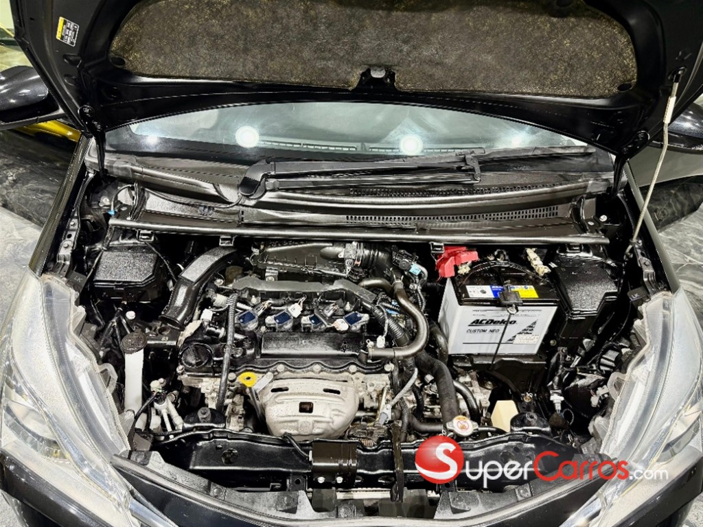 2020 Toyota VITZ — foto 12 / 12