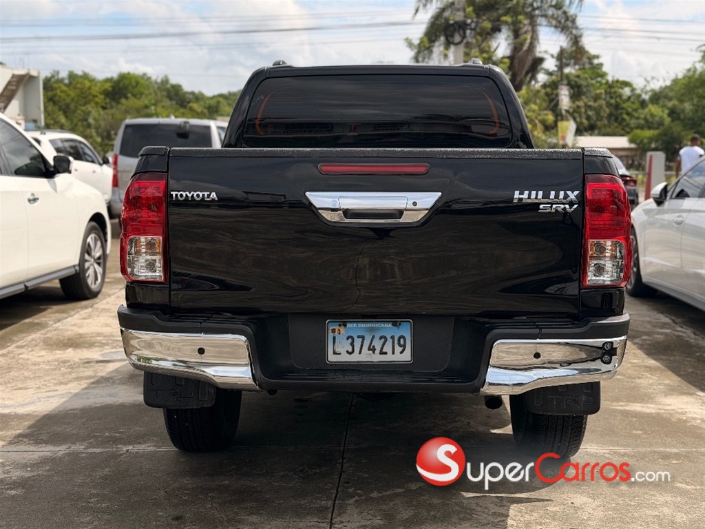 2018 Toyota Hilux Limited — foto 5 / 10