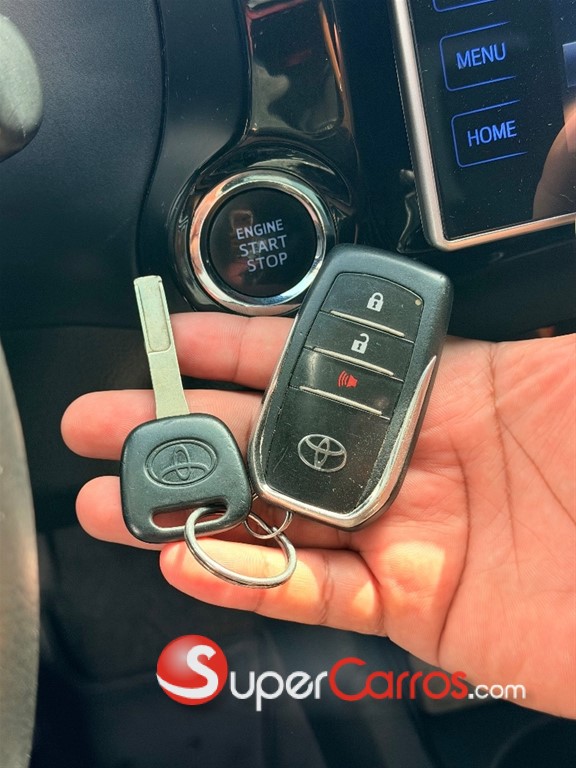 2018 Toyota Hilux Limited — foto 10 / 10