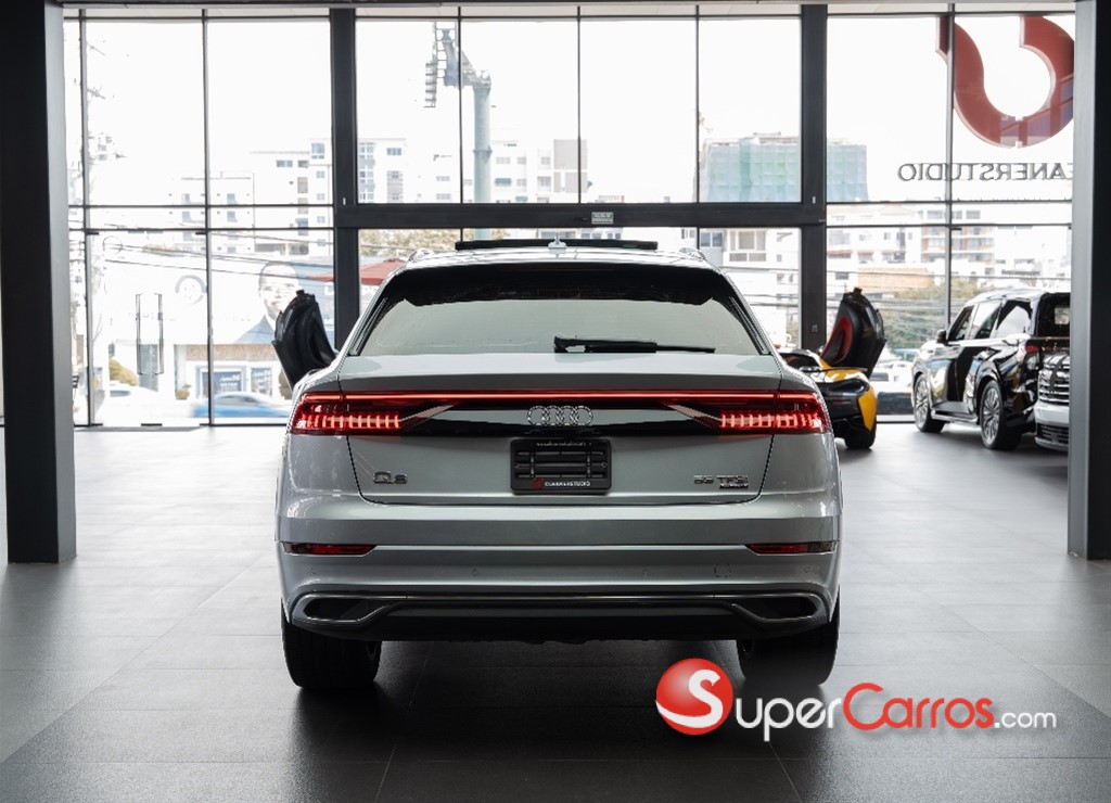 2022 Audi Q8 — foto 9 / 12