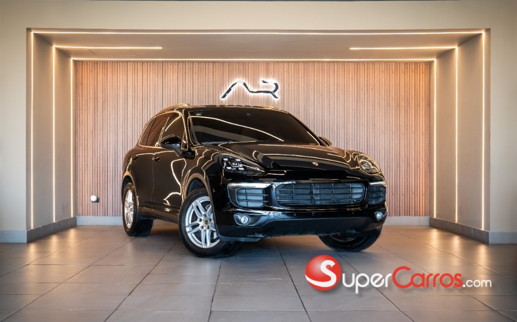 2016 Porsche Cayenne — foto 1 / 9