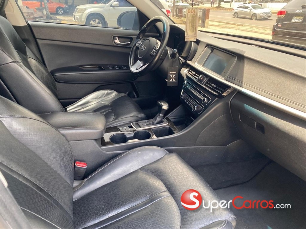 2020 Kia Optima EX — foto 9 / 11