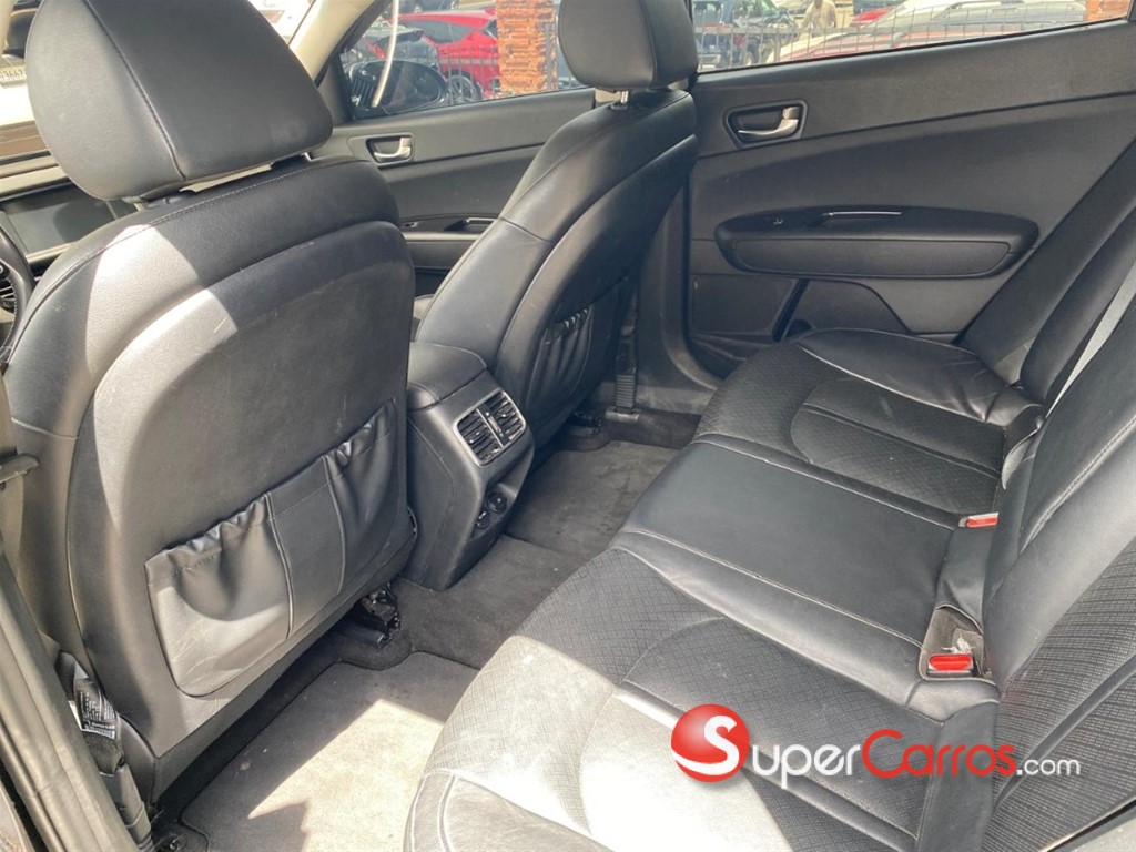 2020 Kia Optima EX — foto 11 / 11