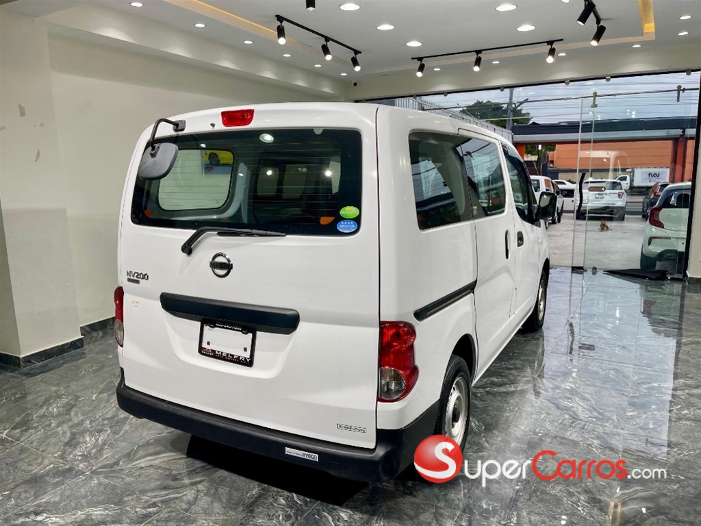 2020 Nissan NV 200 — foto 4 / 10