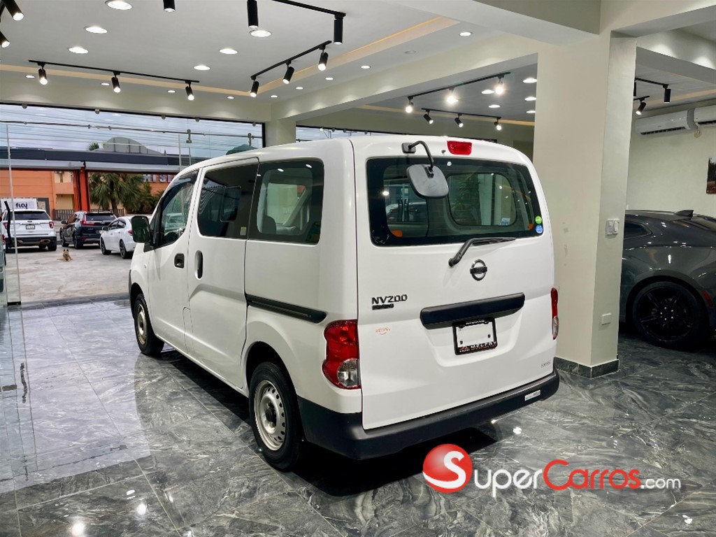 2020 Nissan NV 200 — foto 6 / 10