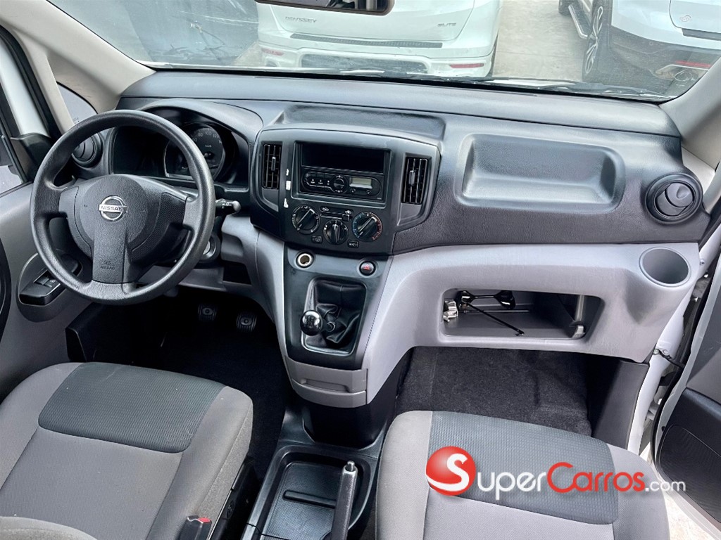 2020 Nissan NV 200 — foto 8 / 10