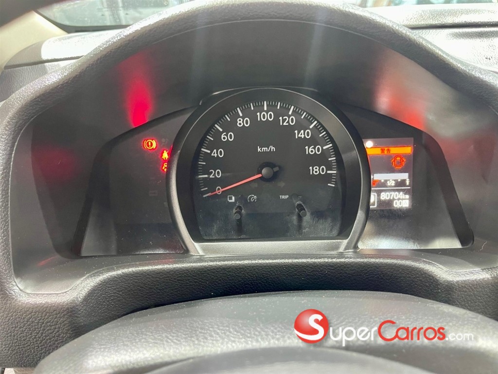 2020 Nissan NV 200 — foto 9 / 10