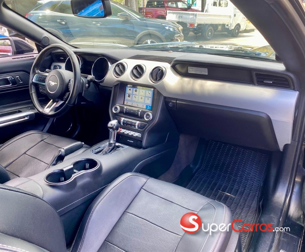 2017 Ford Mustang Ecoboost Premium — foto 5 / 12