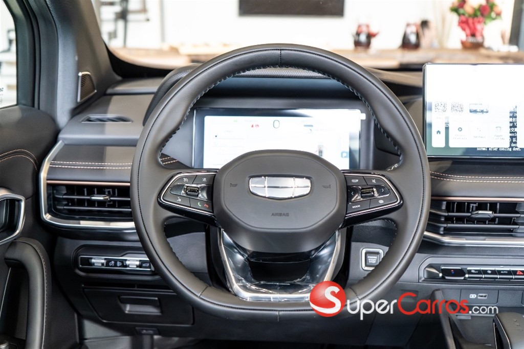 2027 Geely Okavango GF — foto 10 / 11