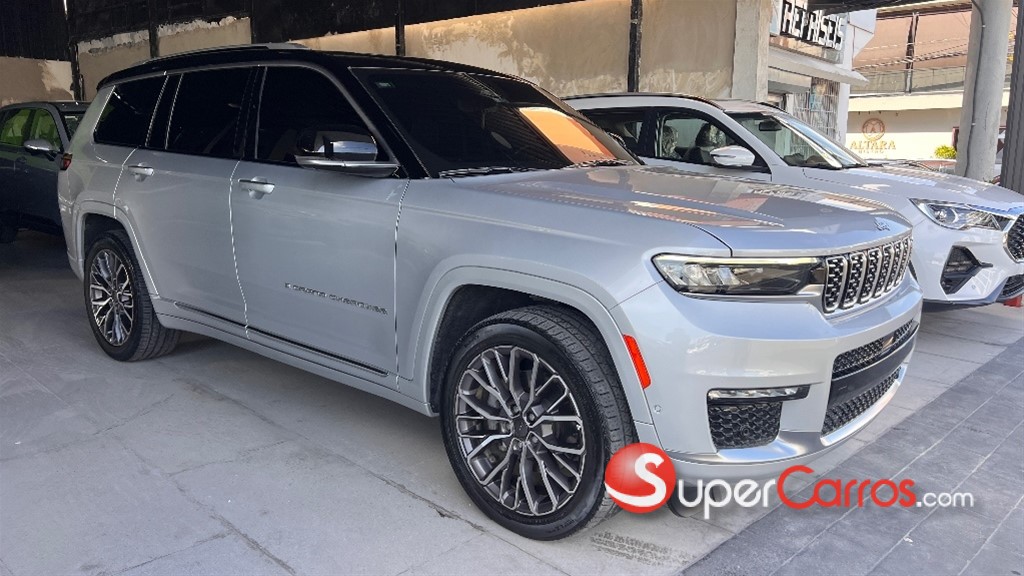 2023 Jeep Grand Cherokee SUMMIT — foto 3 / 12