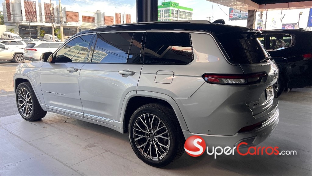 2023 Jeep Grand Cherokee SUMMIT — foto 5 / 12