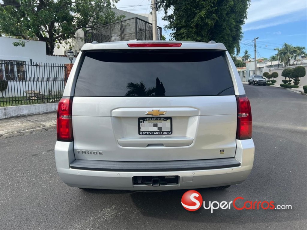 2017 Chevrolet Tahoe LT — foto 4 / 9