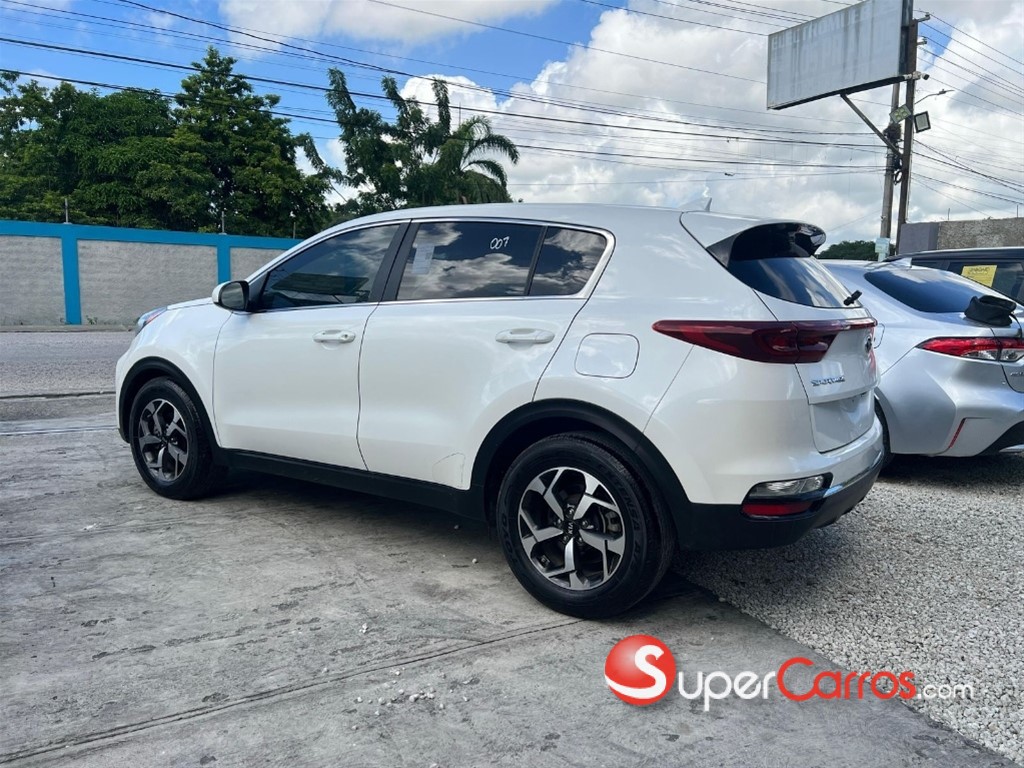 2022 Kia Sportage LX — foto 2 / 10