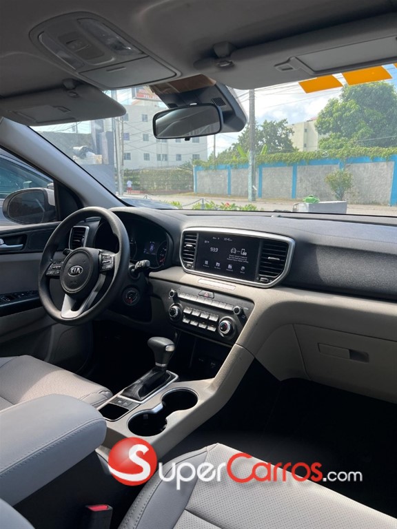 2022 Kia Sportage LX — foto 5 / 10