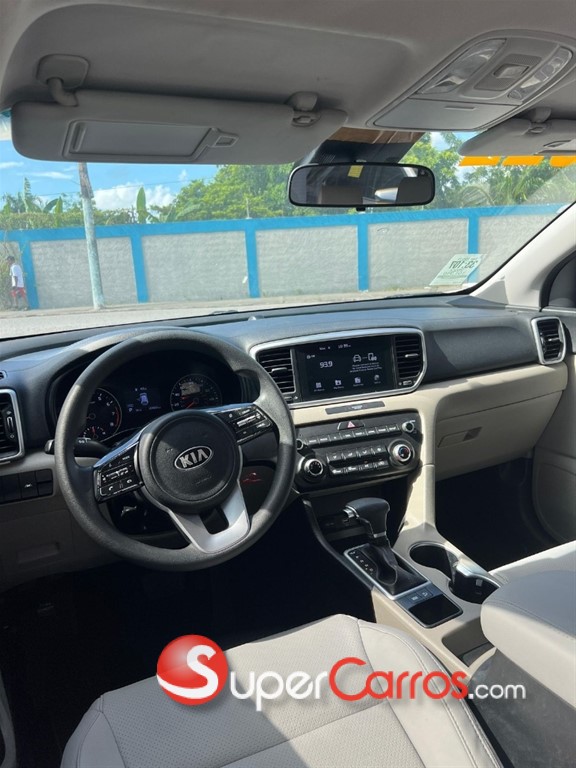 2022 Kia Sportage LX — foto 7 / 10