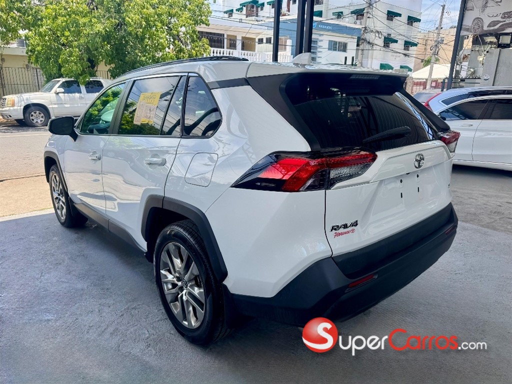 2020 Toyota RAV4 XLE Premium — foto 5 / 11
