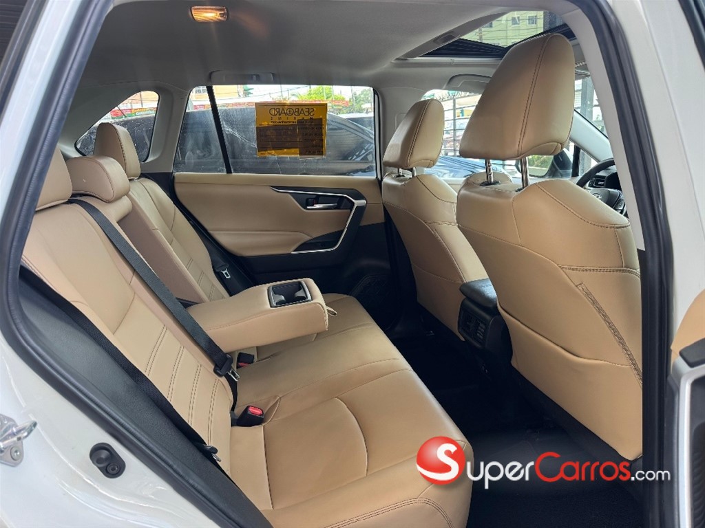 2020 Toyota RAV4 XLE Premium — foto 11 / 11
