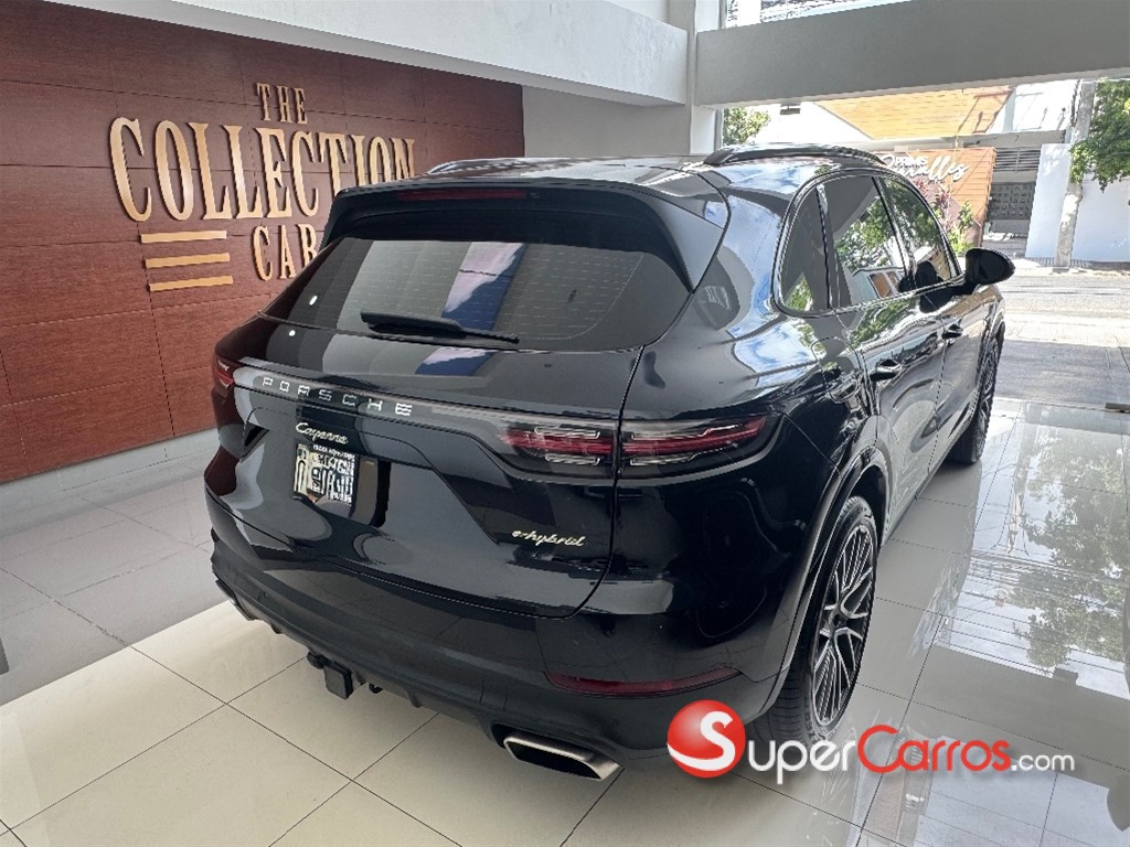 2019 Porsche Cayenne Hybrid — foto 4 / 8