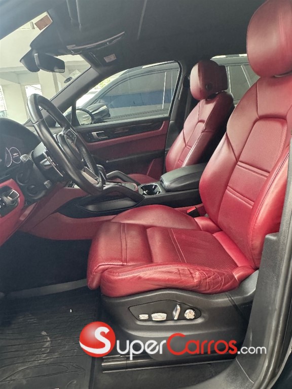 2019 Porsche Cayenne Hybrid — foto 6 / 8