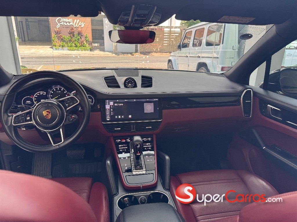 2019 Porsche Cayenne Hybrid — foto 7 / 8
