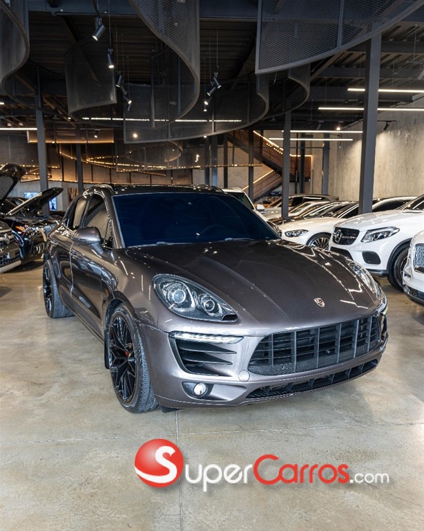 2015 Porsche Macan