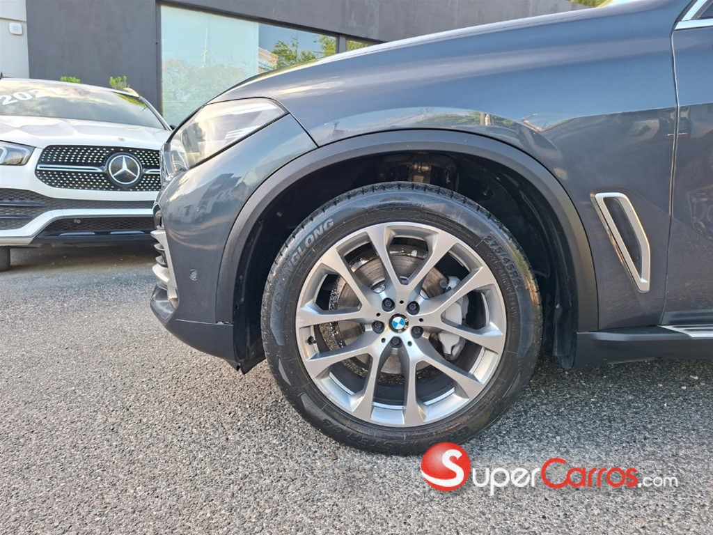 2020 BMW X 5 XDRIVE 40i — foto 3 / 9