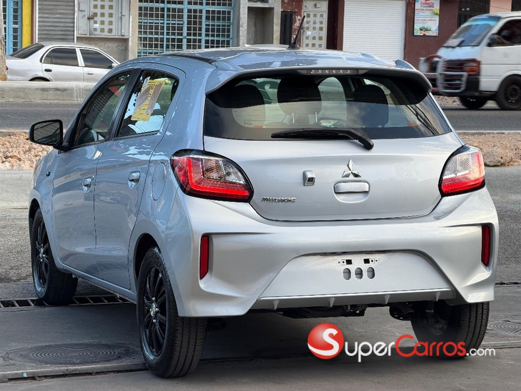 2021 Mitsubishi Motors Mirage Coupe — foto 8 / 9