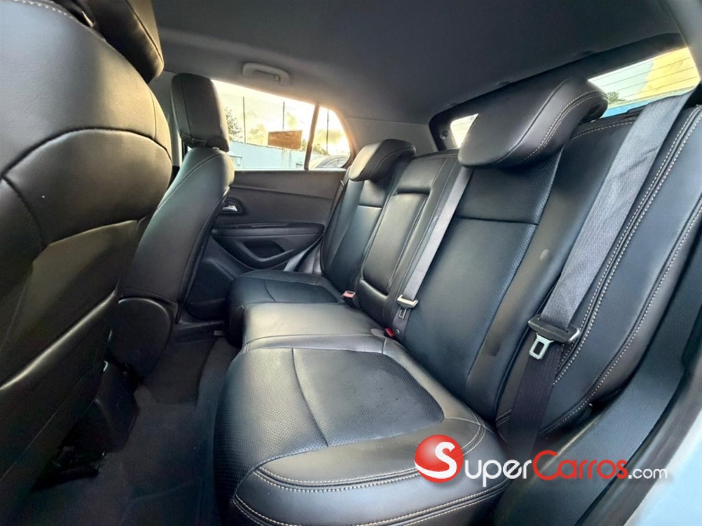 2020 Chevrolet Trax LS — foto 6 / 8