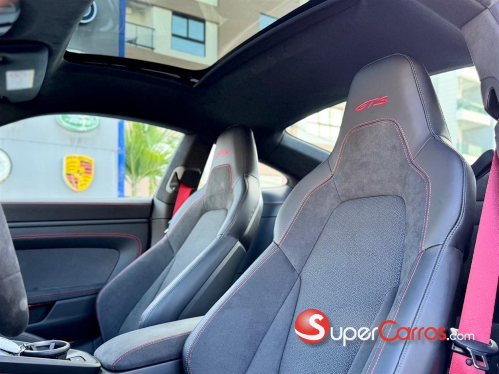 2025 Porsche 911 Carrera GTS — foto 4 / 12