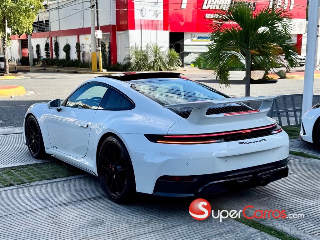 2025 Porsche 911 Carrera GTS — foto 11 / 12