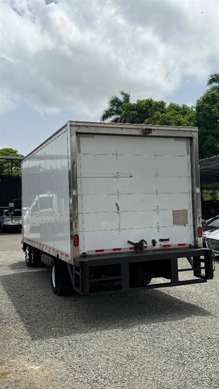 2021 Isuzu NPR 16 pies — foto 6 / 9