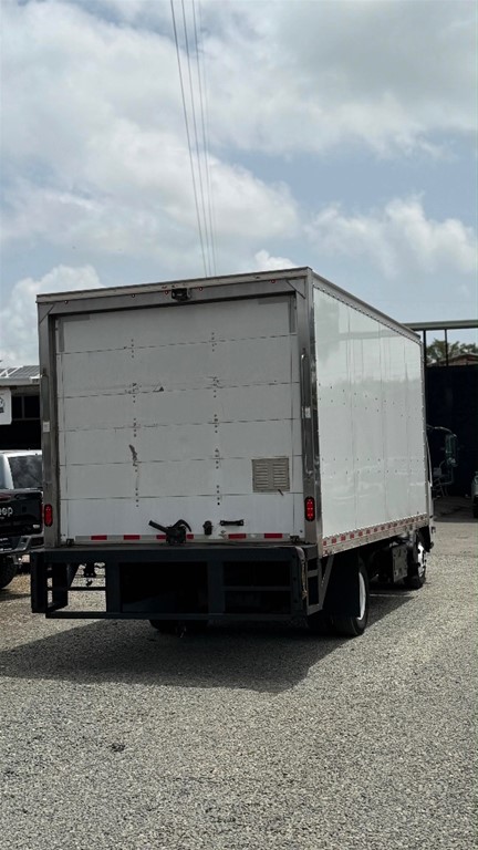 2021 Isuzu NPR 16 pies — foto 8 / 9