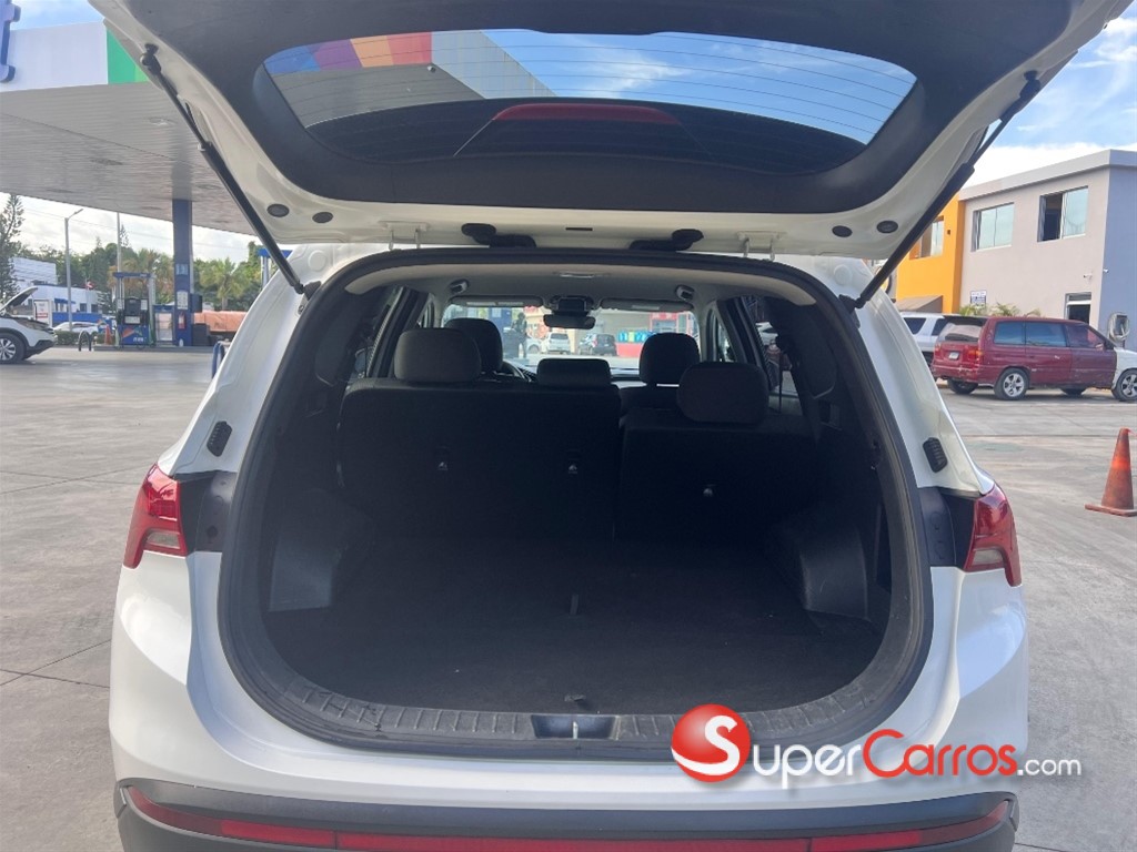 2023 Hyundai Santa Fe SE — foto 9 / 11