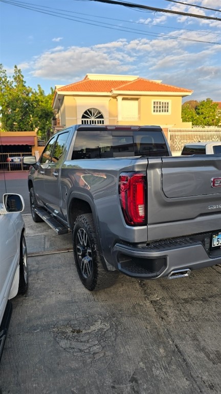 2020 GMC Sierra 1500 AT4 DURAMAX — foto 10 / 12