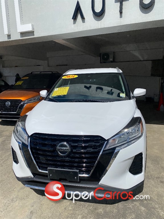 2021 Nissan Kicks SV — foto 2 / 9