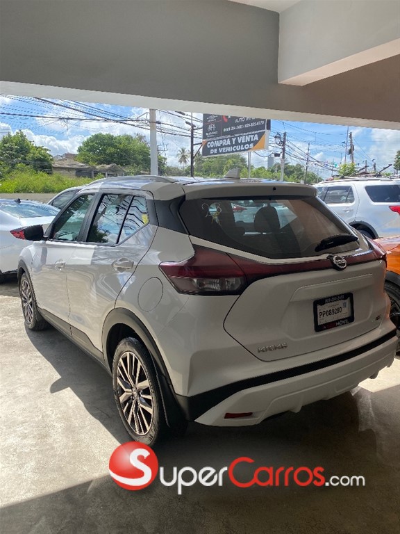2021 Nissan Kicks SV — foto 4 / 9