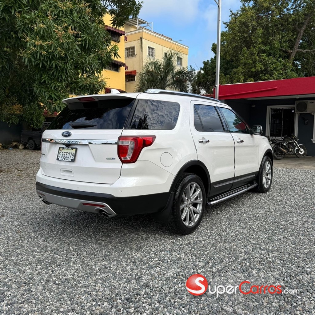 2016 Ford Explorer Limited — foto 6 / 12