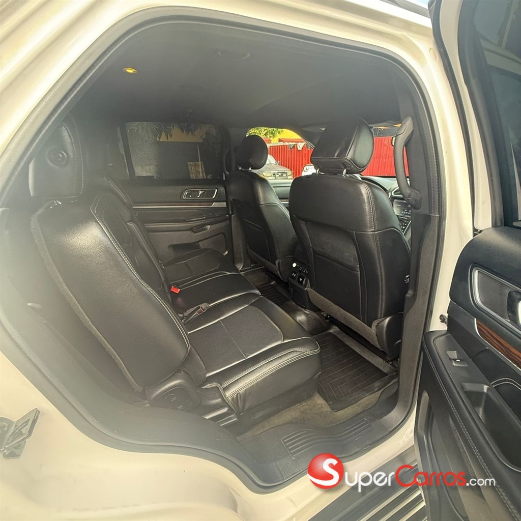2016 Ford Explorer Limited — foto 10 / 12