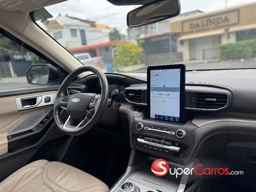 2020 Ford Explorer Platinum — foto 7 / 11