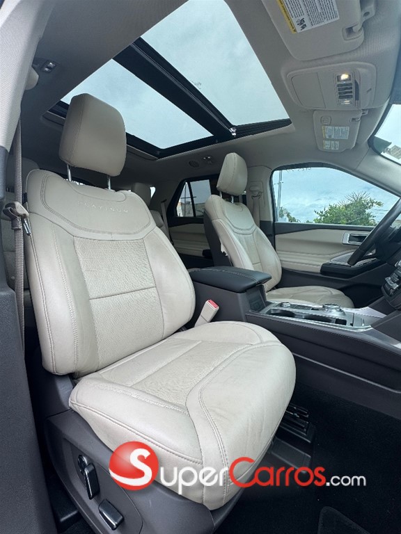 2020 Ford Explorer Platinum — foto 10 / 11