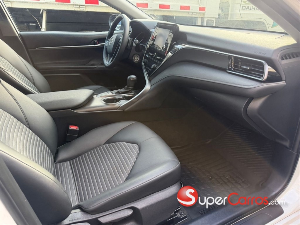 2022 Toyota Camry SE — foto 8 / 9