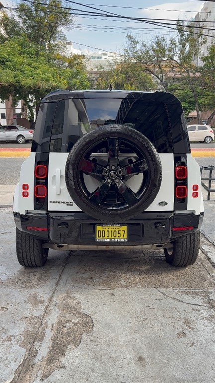 2023 Land Rover Defender 110 X — foto 5 / 9