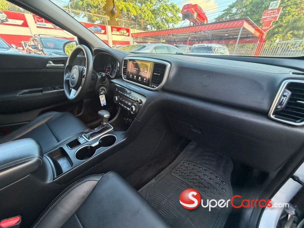 2020 Kia Sportage — foto 9 / 10