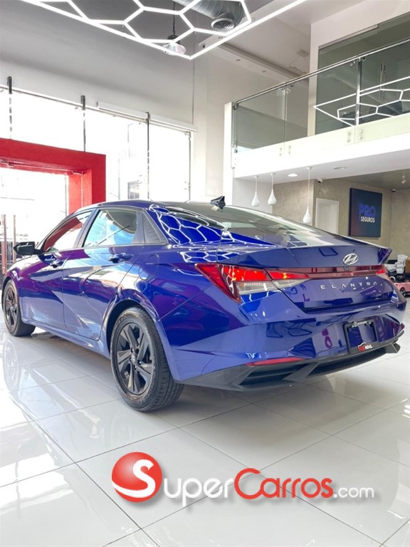 2021 Hyundai Elantra SEL — foto 5 / 9