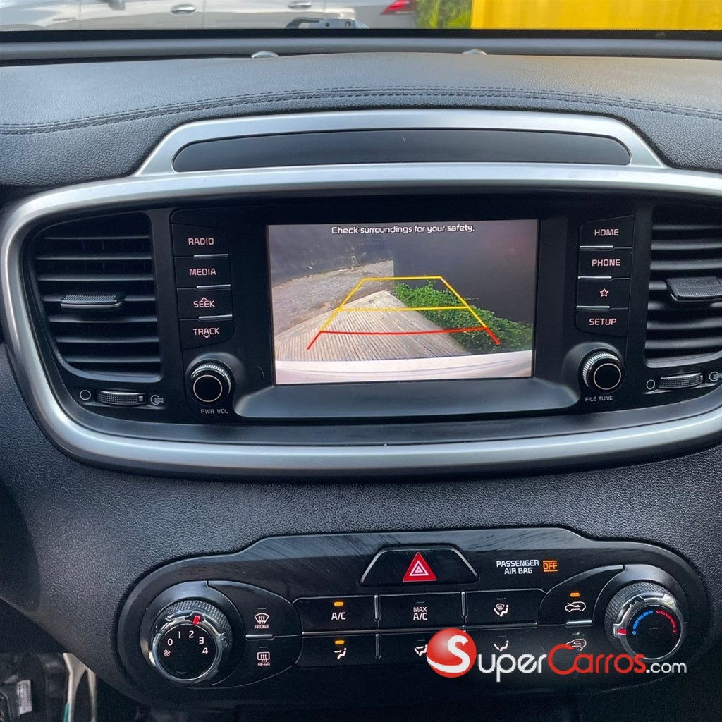 2020 Kia Sorento — foto 7 / 11