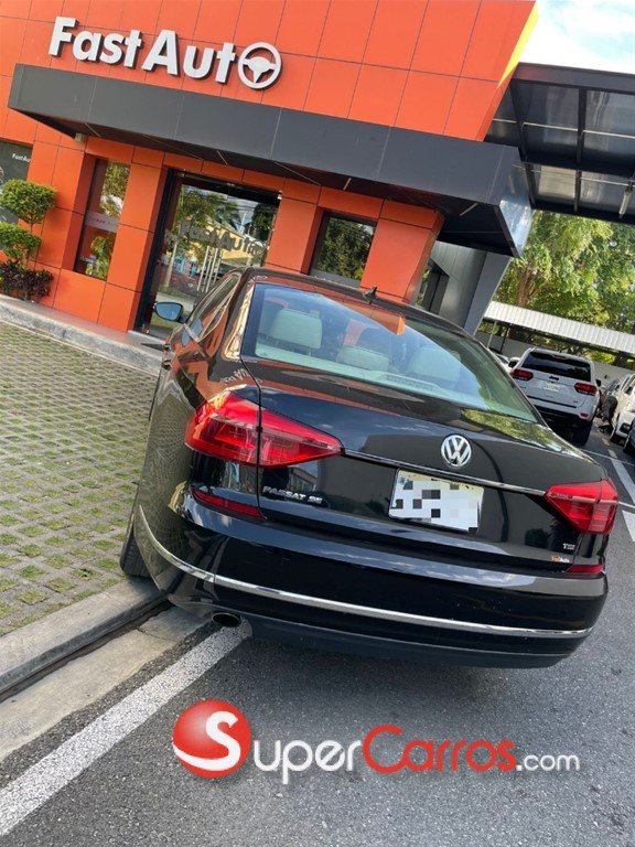 2016 Volkswagen Passat SE — foto 6 / 8