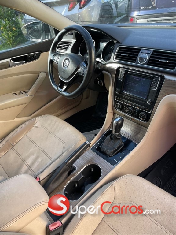 2016 Volkswagen Passat SE — foto 7 / 8