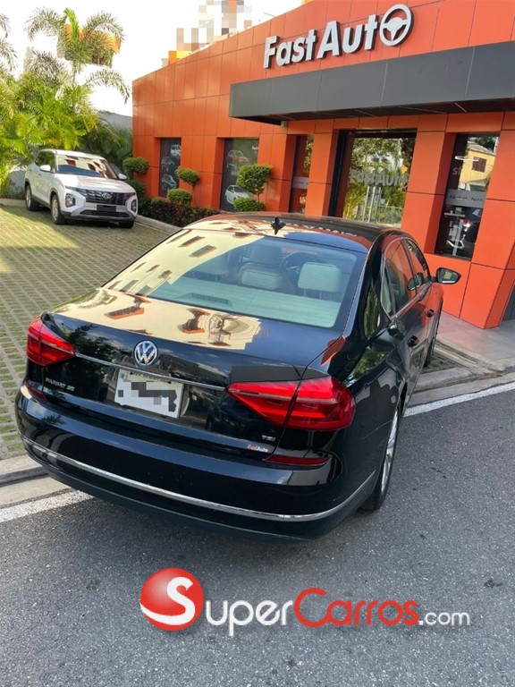 2016 Volkswagen Passat SE — foto 8 / 8